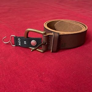 NWT American Eagle Sz 28 Brown Genuine Leather Belt